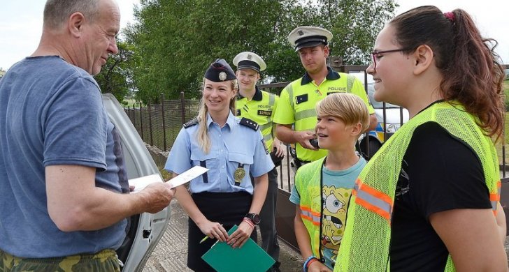 0policejni-akce-se-skolou.jpg
